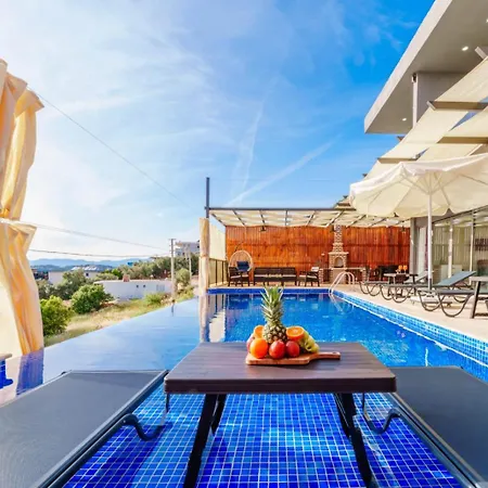 Villa Grand Emora 2 *